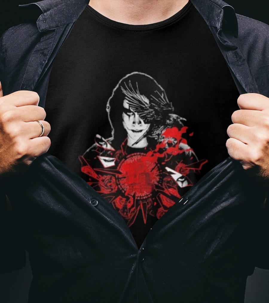 The Crow Shattered Love Red Roses And City Skyline T-Shirt