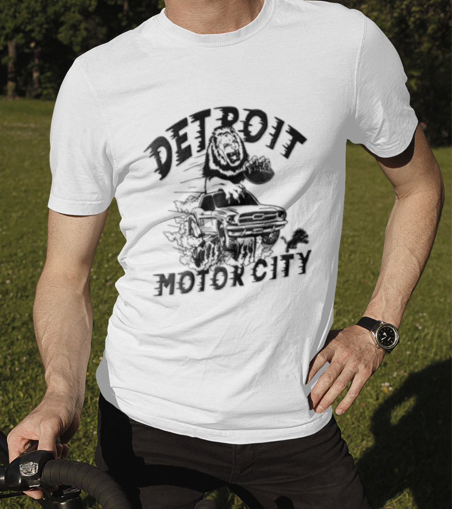 Detroit Lions Motor City Lion Holding Football Driving Car T-Shirt