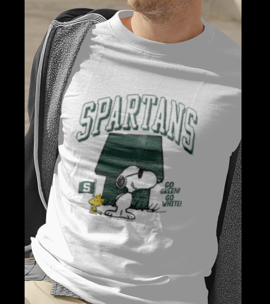 Snoopy Woodstock Doghouse Spartans Michigan State Flag Cartoon T-Shirt