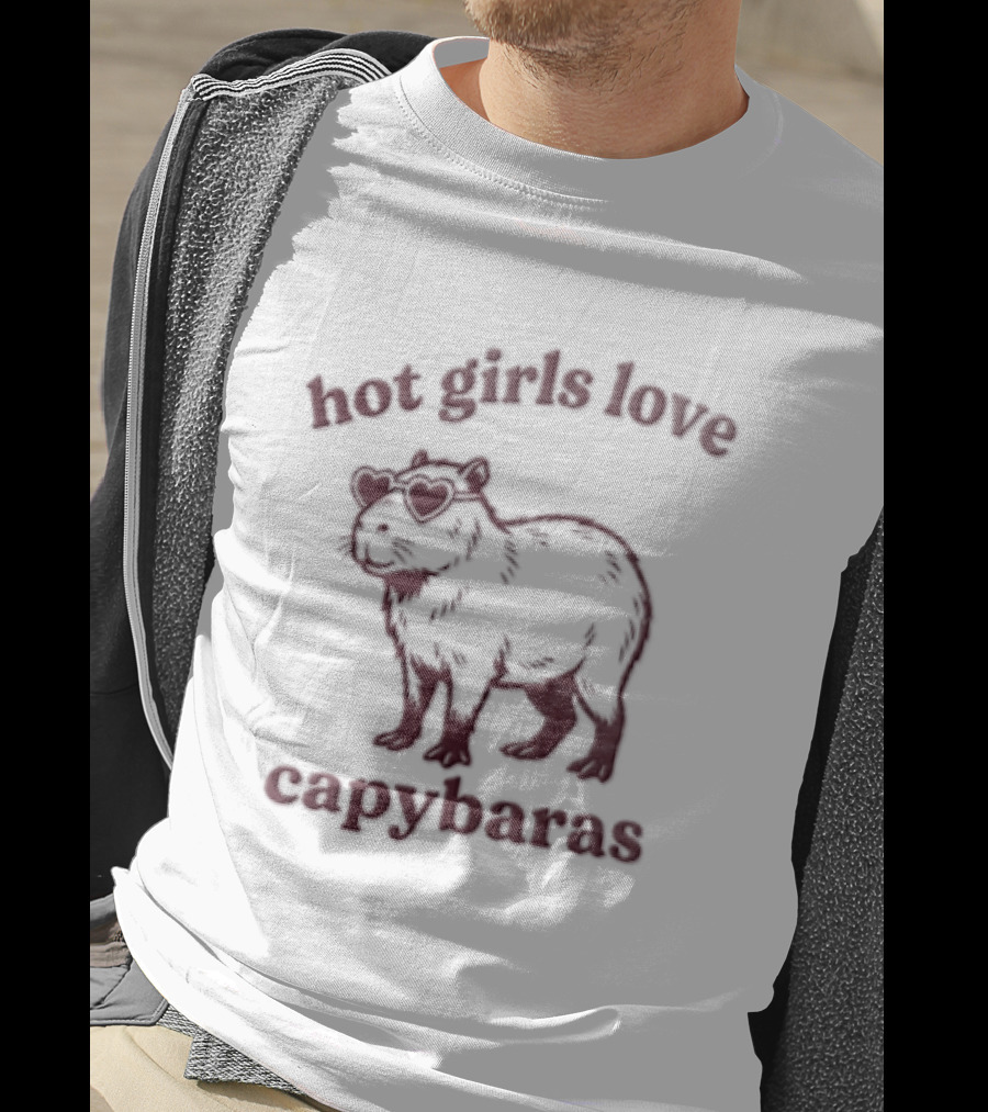 Hot Girls Love Capybaras Capybara Wearing Heart Sunglasses T-Shirt