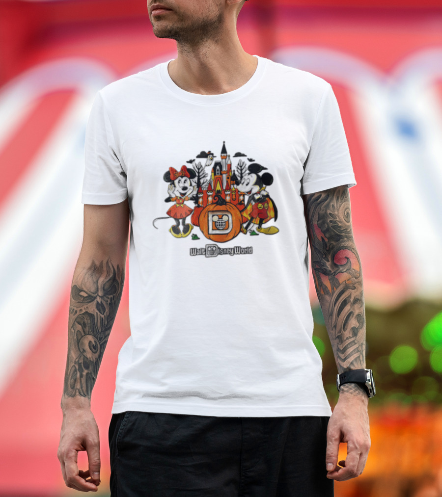 Walt Disney World Halloween Minnie Mouse Mickey Castle Pumpkin T-Shirt