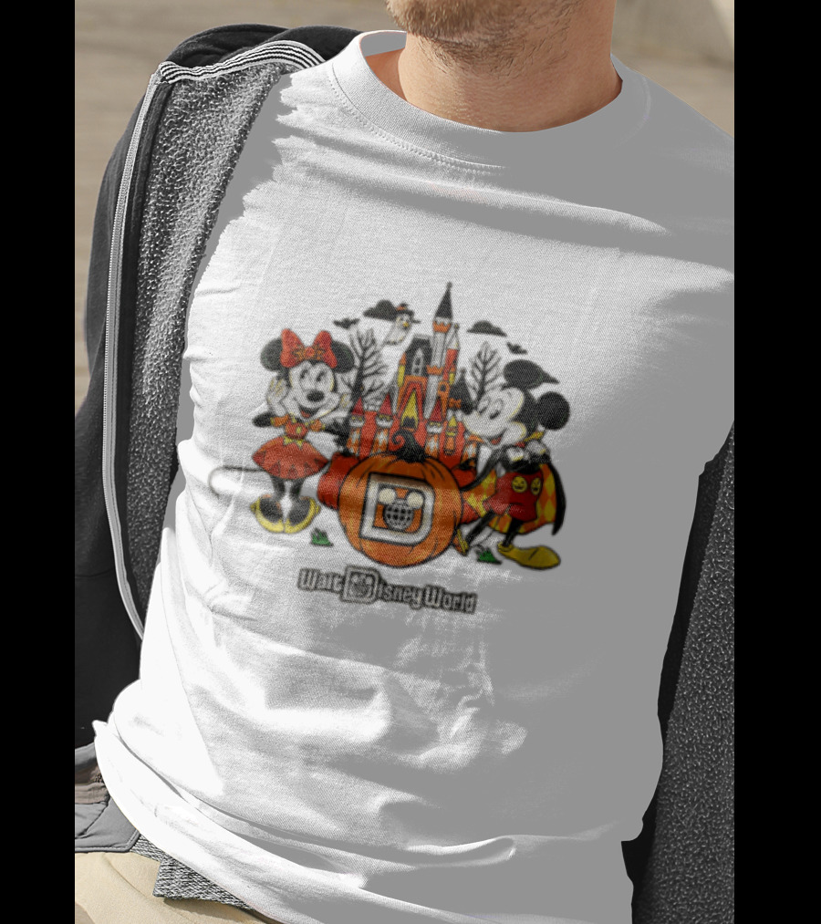Walt Disney World Halloween Minnie Mouse Mickey Castle Pumpkin T-Shirt