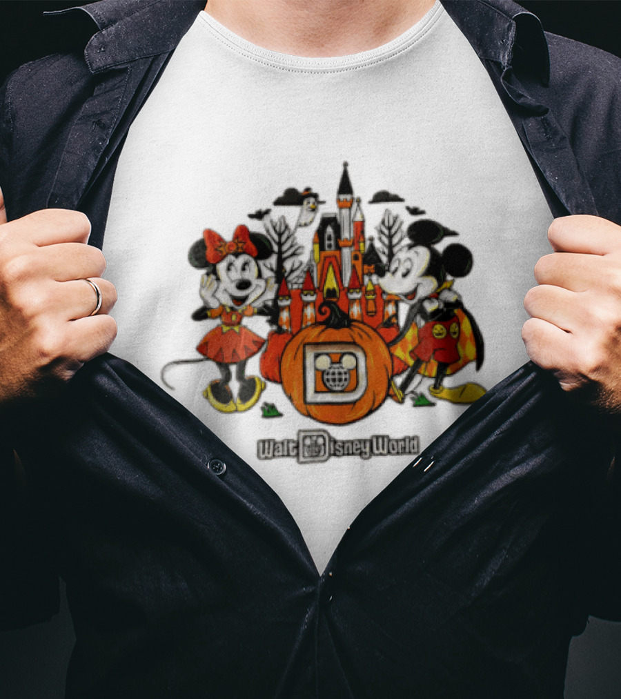 Walt Disney World Halloween Minnie Mouse Mickey Castle Pumpkin T-Shirt