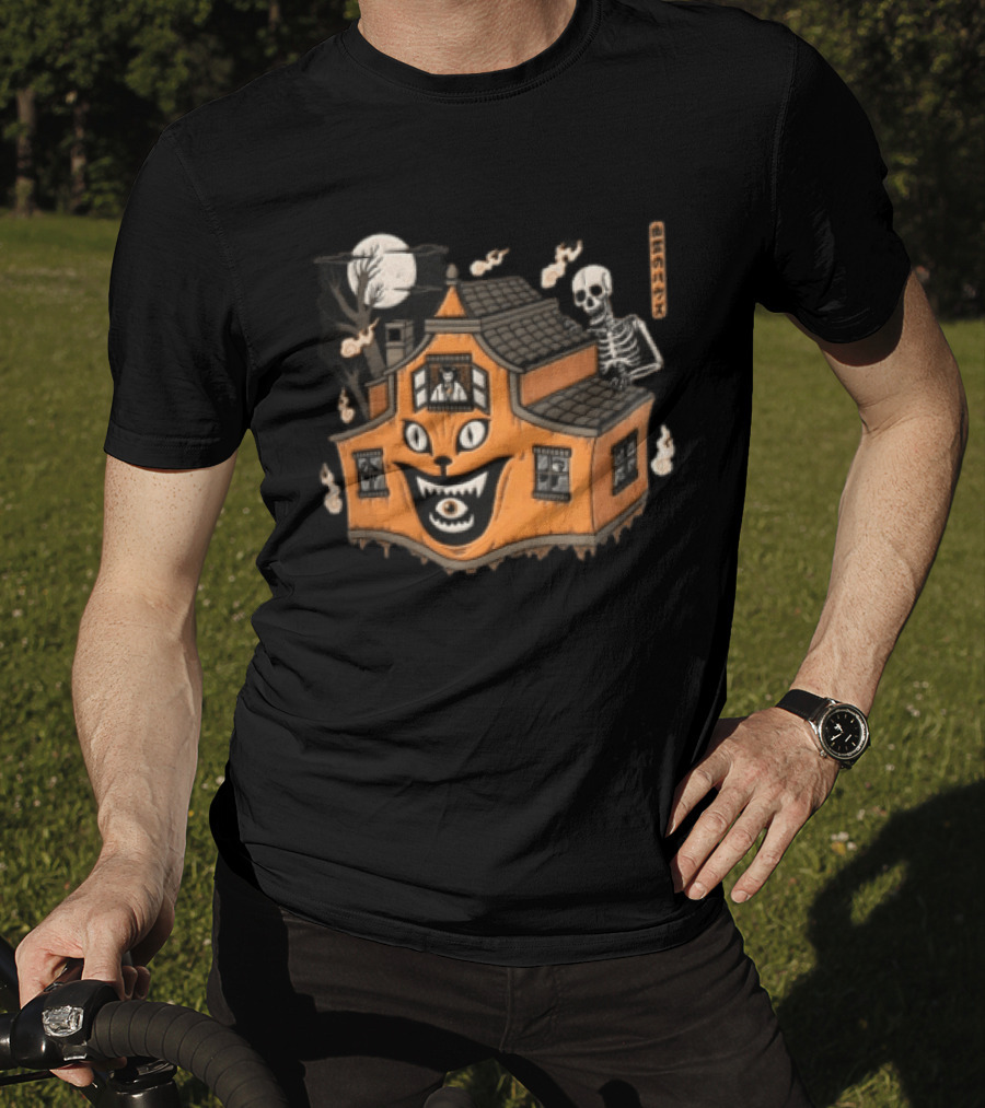 Skeleton Moon Haunted House Cat Face Halloween T-Shirt