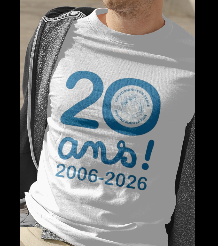 Cartooning For Peace 20 Ans 2006 2026 Dessins Pour La Paix 20th Anniversary T-Shirt