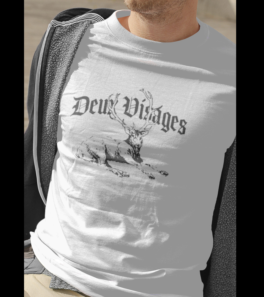 Deux Visages Deer Reclining Stag T-Shirt