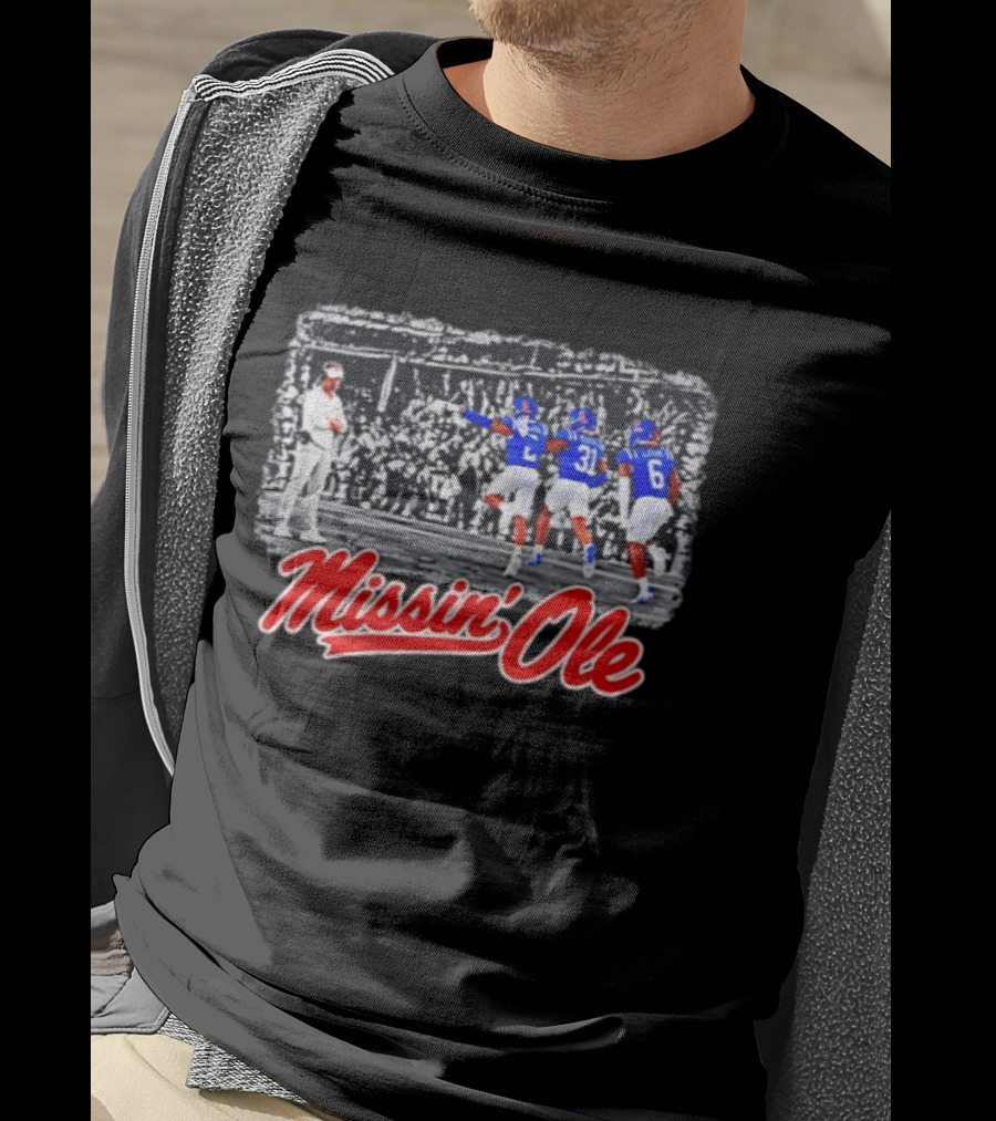 Missin' Ole Mississippi Football Scene With Players And Coach T-Shirt