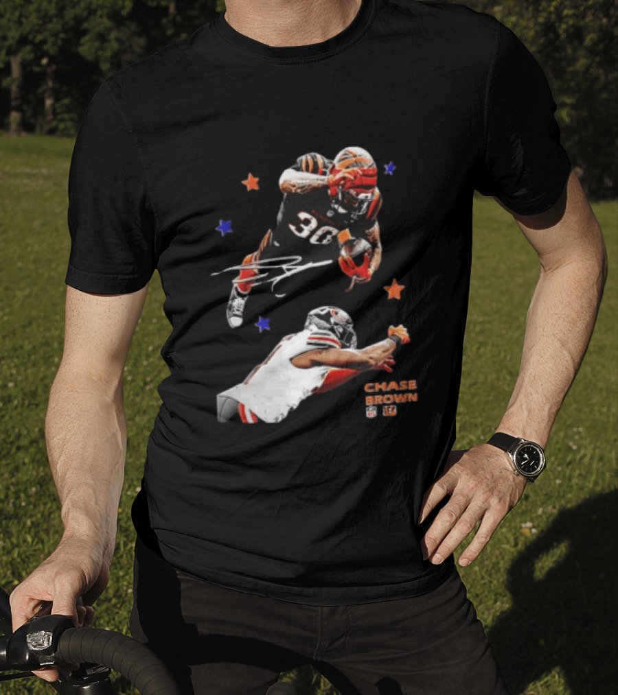 Cincinnati Bengals Chase Brown 30 Running Football Player With Stars T-Shirt