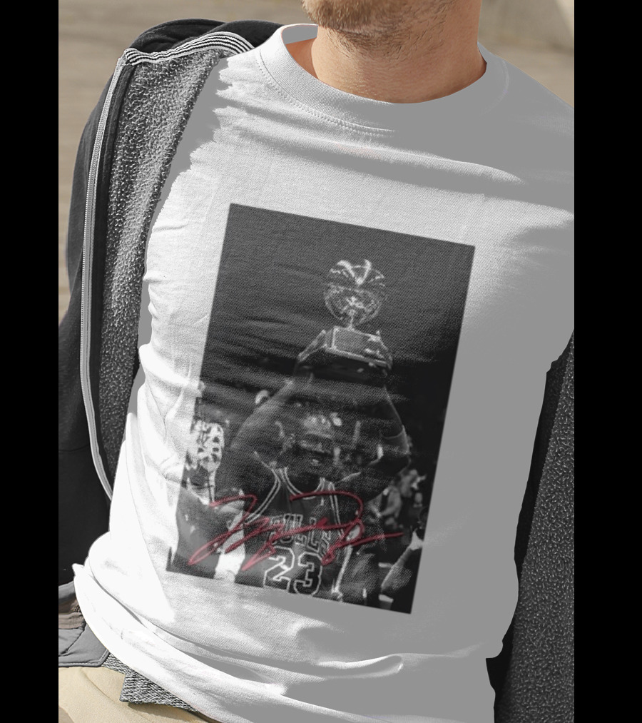 Chicago Bulls Michael Jordan Trophy Victory Celebration Image 23 Signature T-Shirt