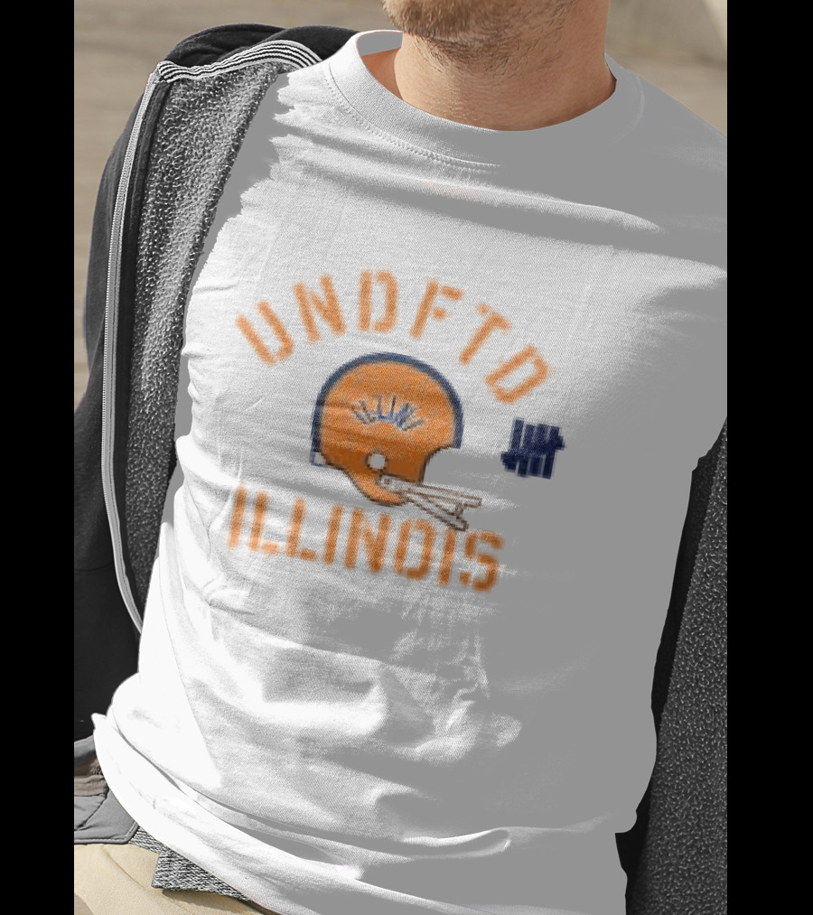Undefeated Illinois Vintage Football Helmet And Stars T-Shirt