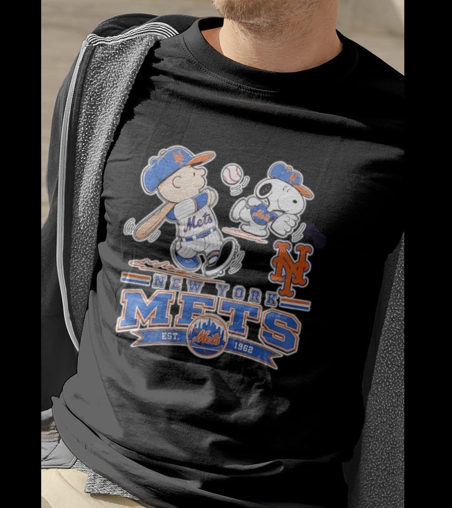 Charlie Brown Snoopy New York Mets Baseball Est 1962 T-Shirt