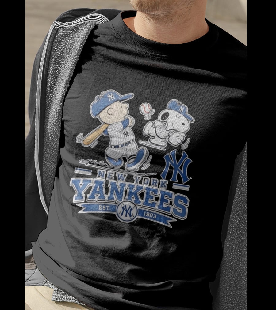 Charlie Brown Snoopy New York Yankees Est 1903 T-Shirt