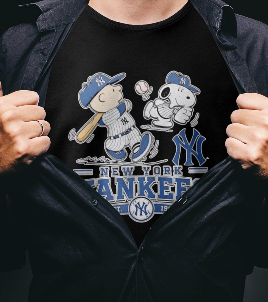 Charlie Brown Snoopy New York Yankees Est 1903 T-Shirt