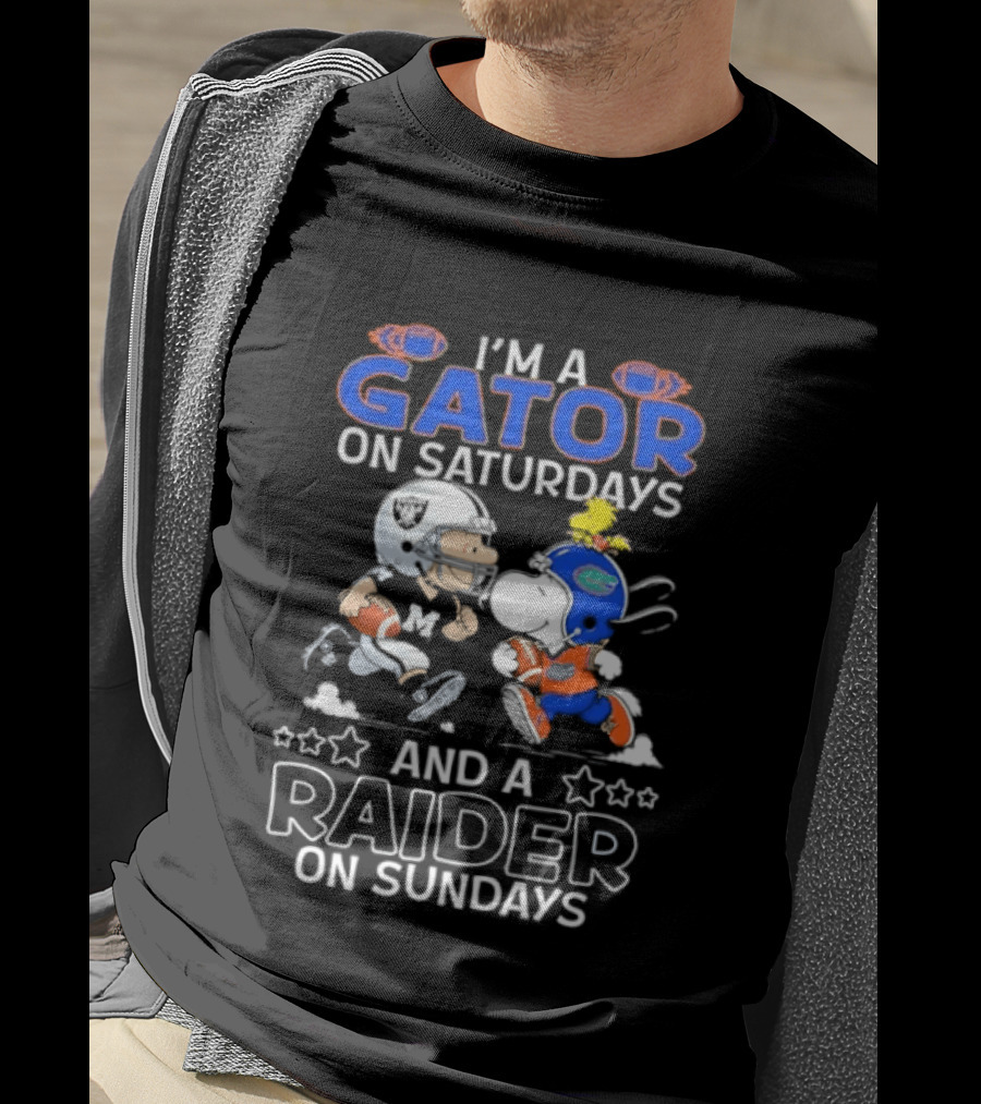 Snoopy And Charlie Brown I'm A Gator On Saturdays And A Raider On Sundays Football Fun Fan Gear T-Shirt