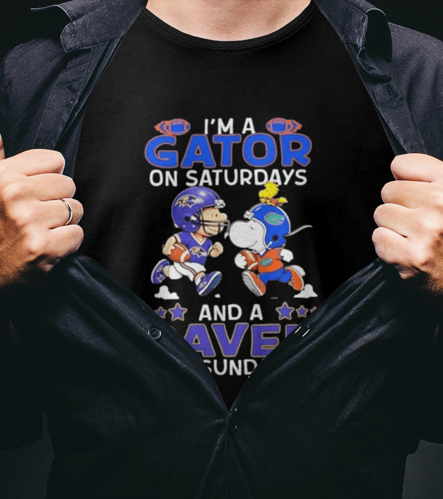I'm A Gator On Saturdays And A Raven On Sundays Snoopy Charlie Brown Football T-Shirt