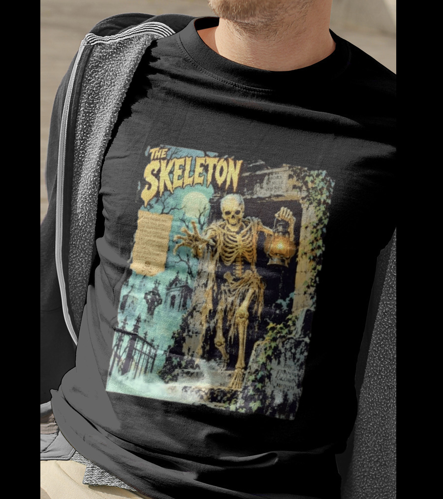 The Skeleton Mors Vincit Omnia Sic Transit Gloria Mundi Lantern Night Scene T-Shirt