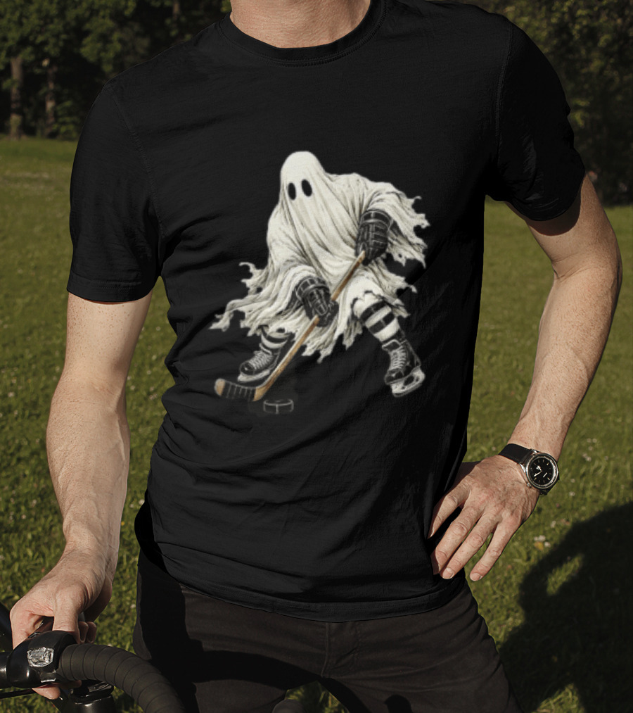 Halloween Ghost Playing Ice Hockey Costume Fun T-Shirt