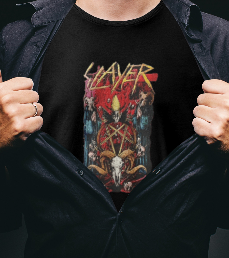 Slayer Pentagram Skull Satanic Red Cloak Goat Horns T-Shirt
