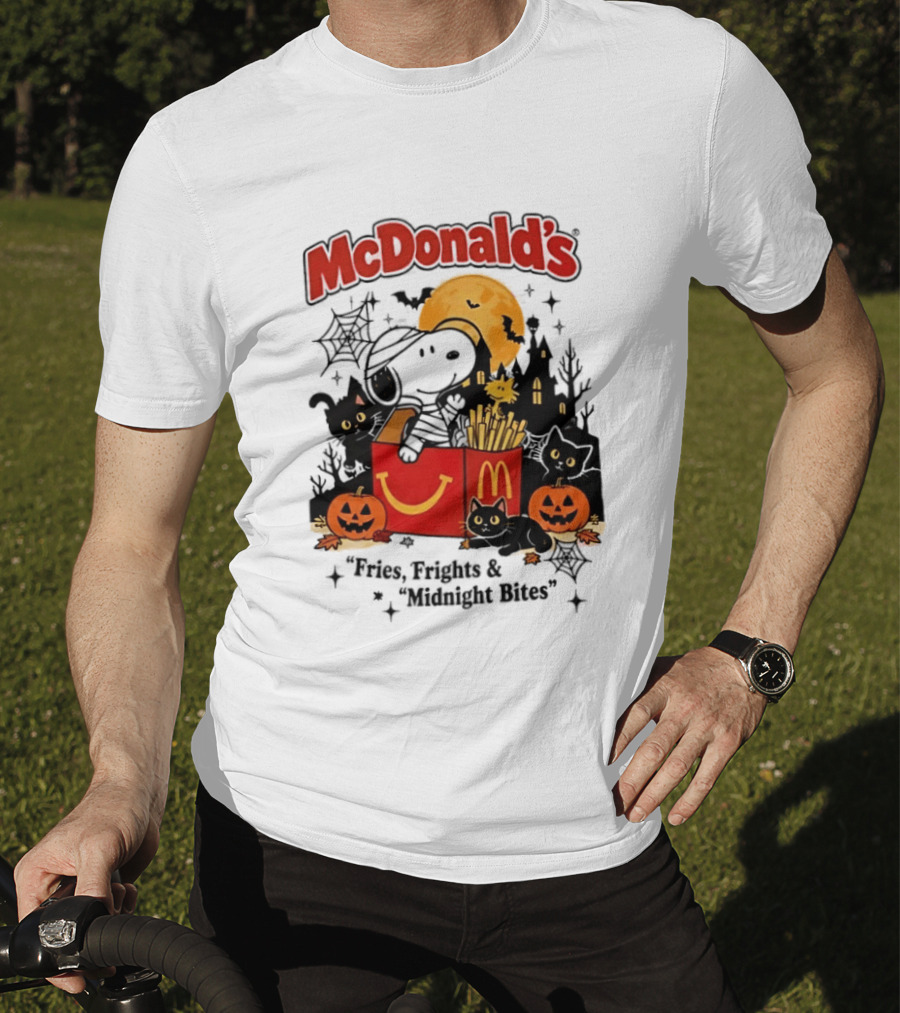Snoopy McDonald's Halloween Fires Frights Midnight Bites Pumpkin Black Cat Moon T-Shirt