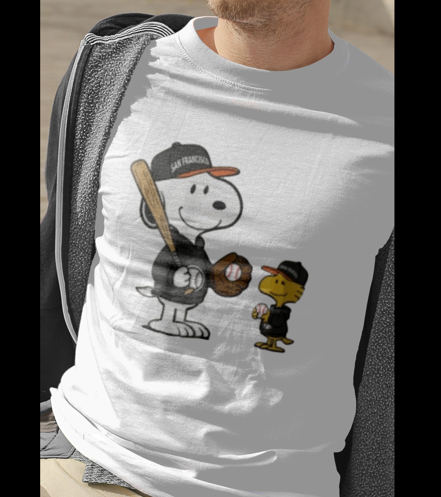 San Francisco Giants Snoopy Woodstock Baseball Caps Peanuts Characters T-Shirt