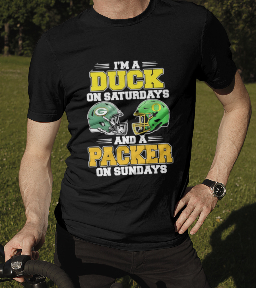 I'm A Duck On Saturdays And A Packer On Sundays Green Bay Oregon Football Helmets T-Shirt