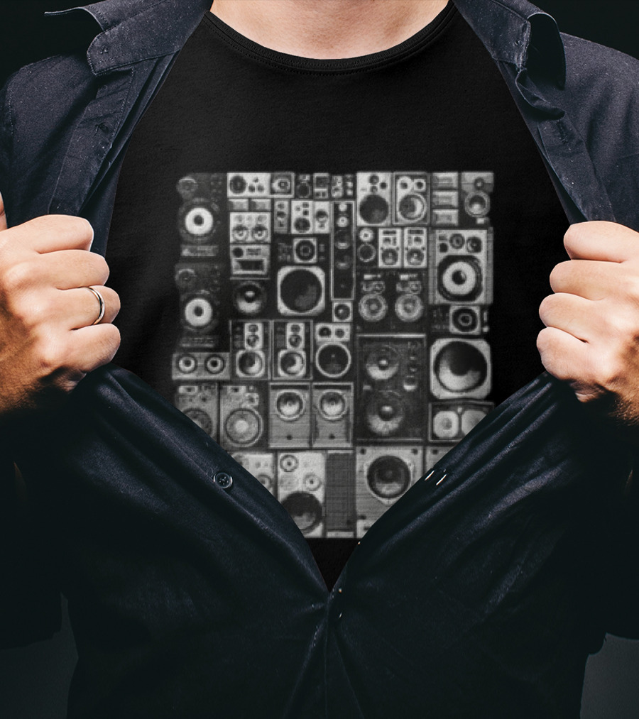 Many Vintage Audio Speaker Cabinets Retro Sound System T-Shirt