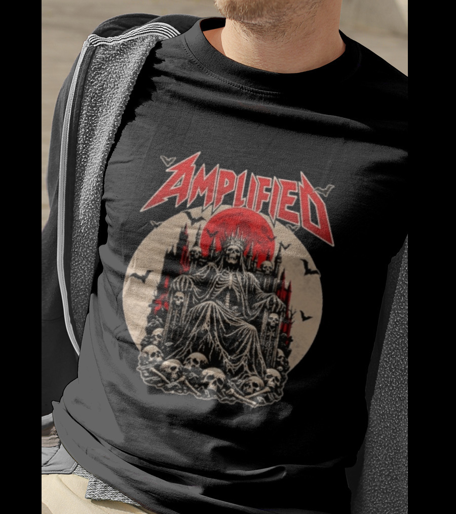 Amplified King Of Skulls Throne Undead Bats Gothic Red Moon T-Shirt