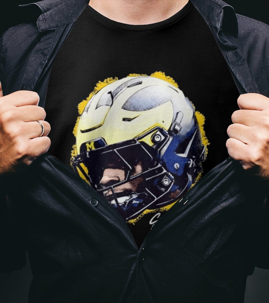 NCAA Football Michigan Wolverines Savion Hiter Game Face Helmet M T-Shirt