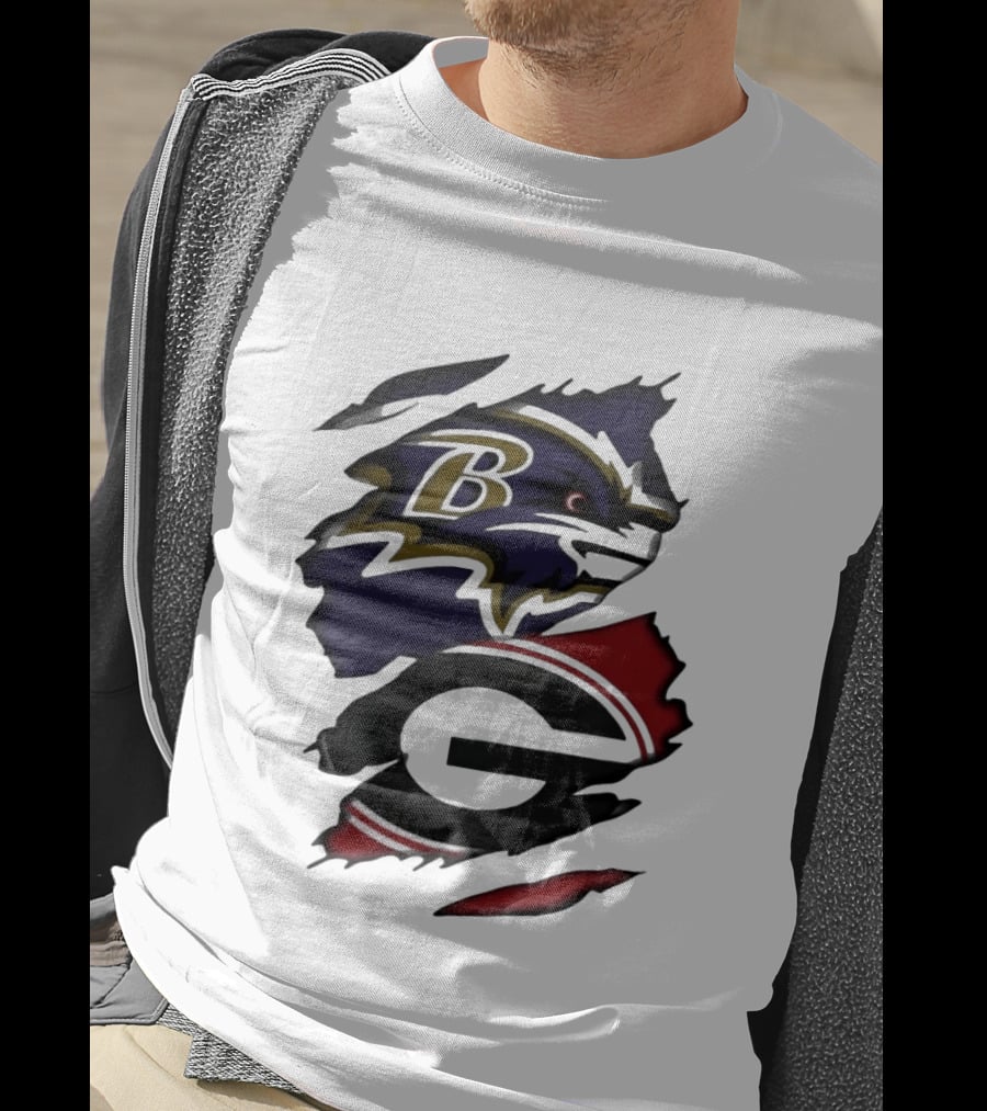 Baltimore Ravens Georgia Bulldogs Split Ripped Fabric T-Shirt