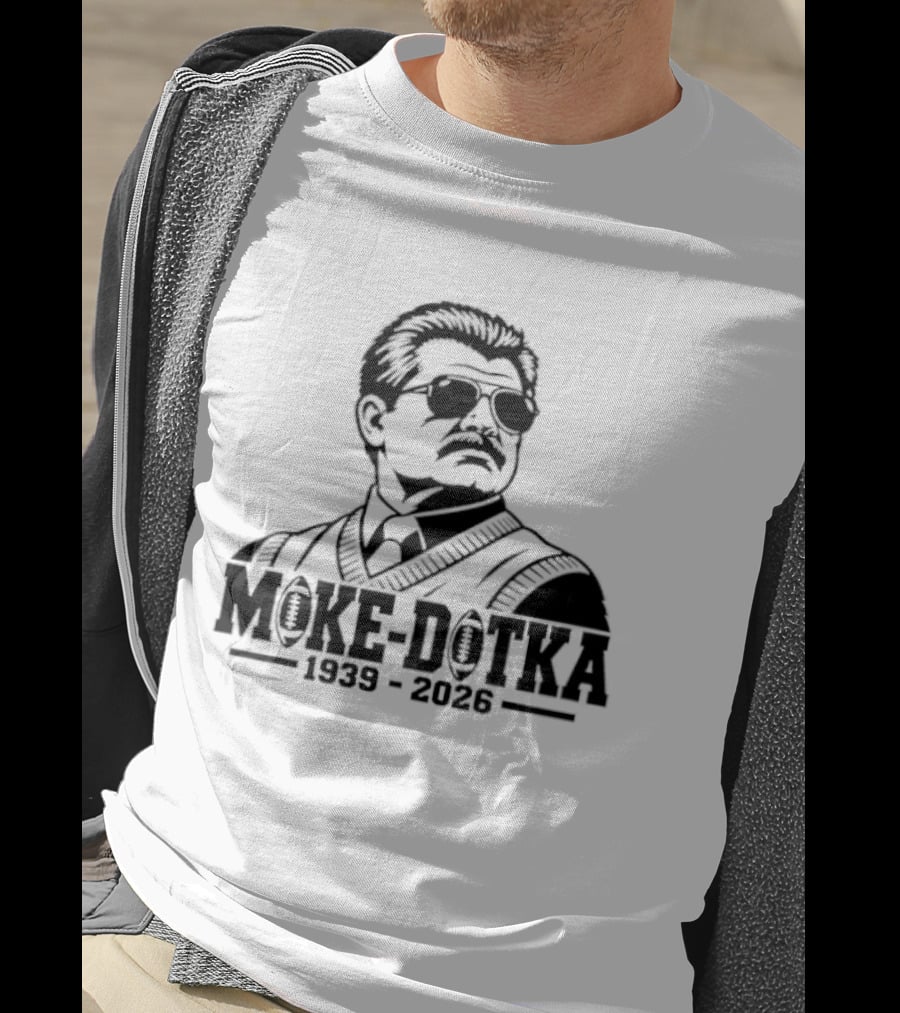 Chicago Bears Mike Ditka 1939 2026 T-Shirt