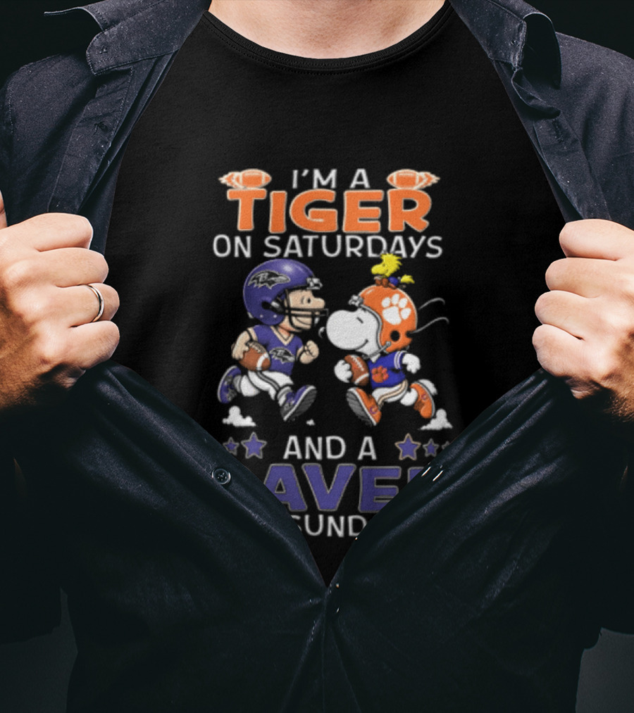 I'm A Tiger On Saturdays And A Raven On Sundays Charlie Brown Snoopy Football Helmets T-Shirt
