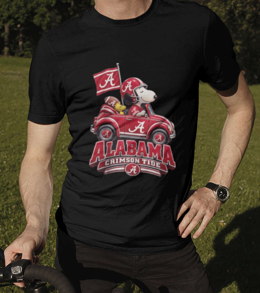 Alabama Crimson Tide Snoopy And Woodstock Driving Red Car T-Shirt
