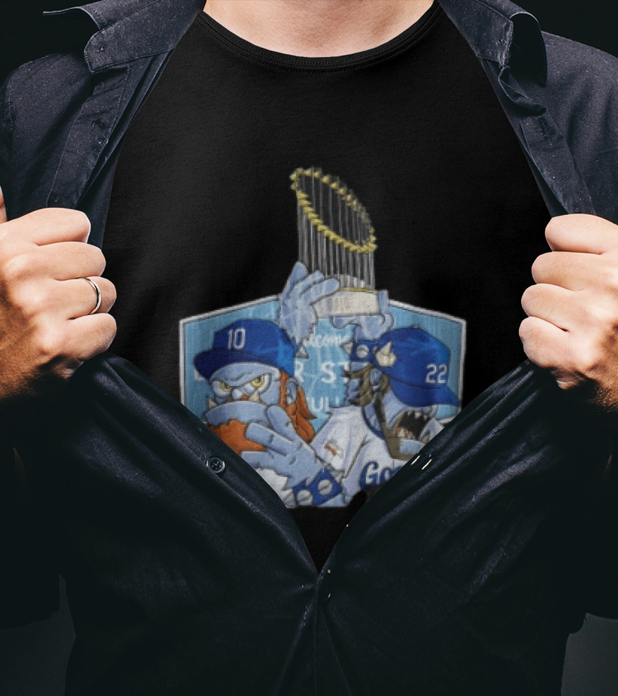 Los Angeles Dodgers Justin Turner Clayton Kershaw Blue Orcs Holding Trophy T-Shirt