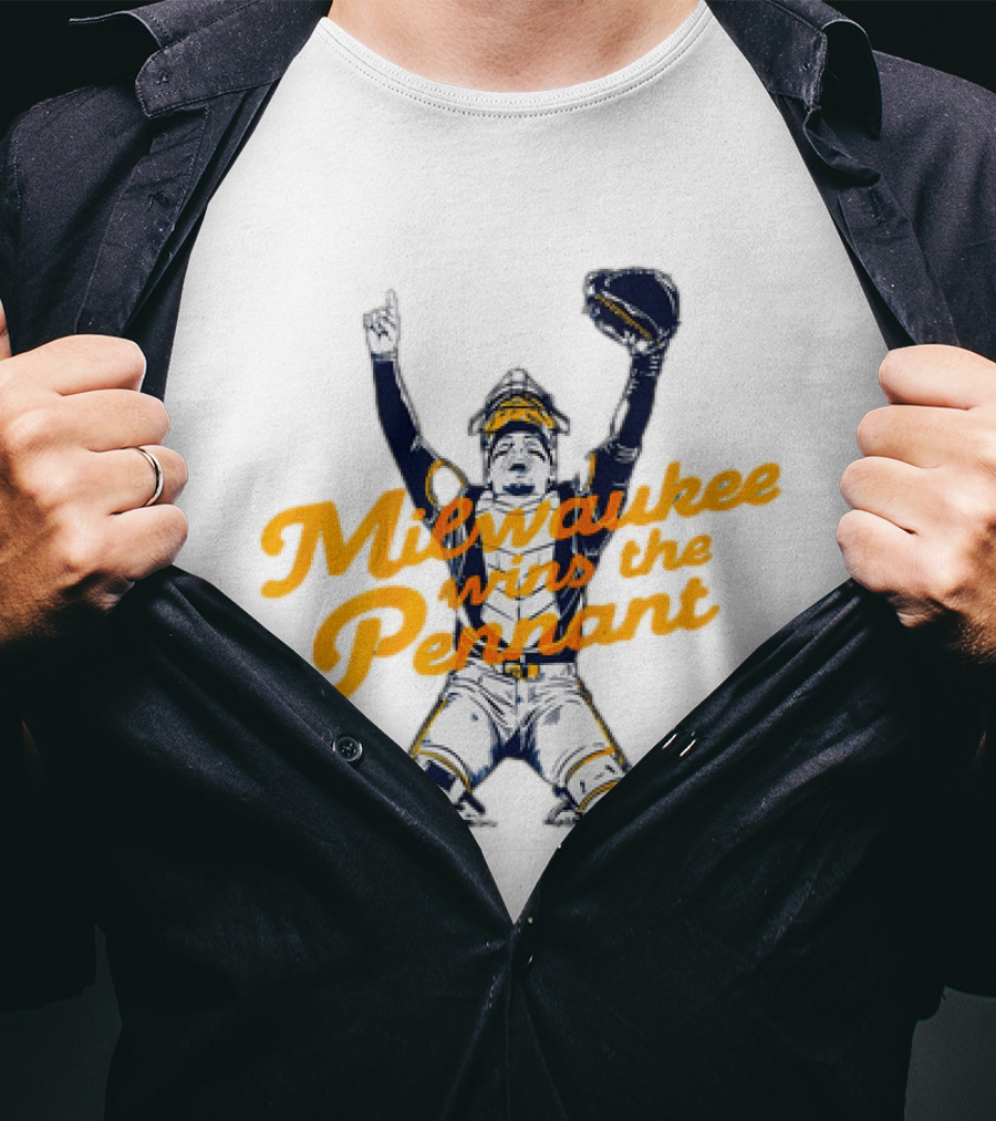 Milwaukee Wins The Pennant Celebration Catcher T-Shirt