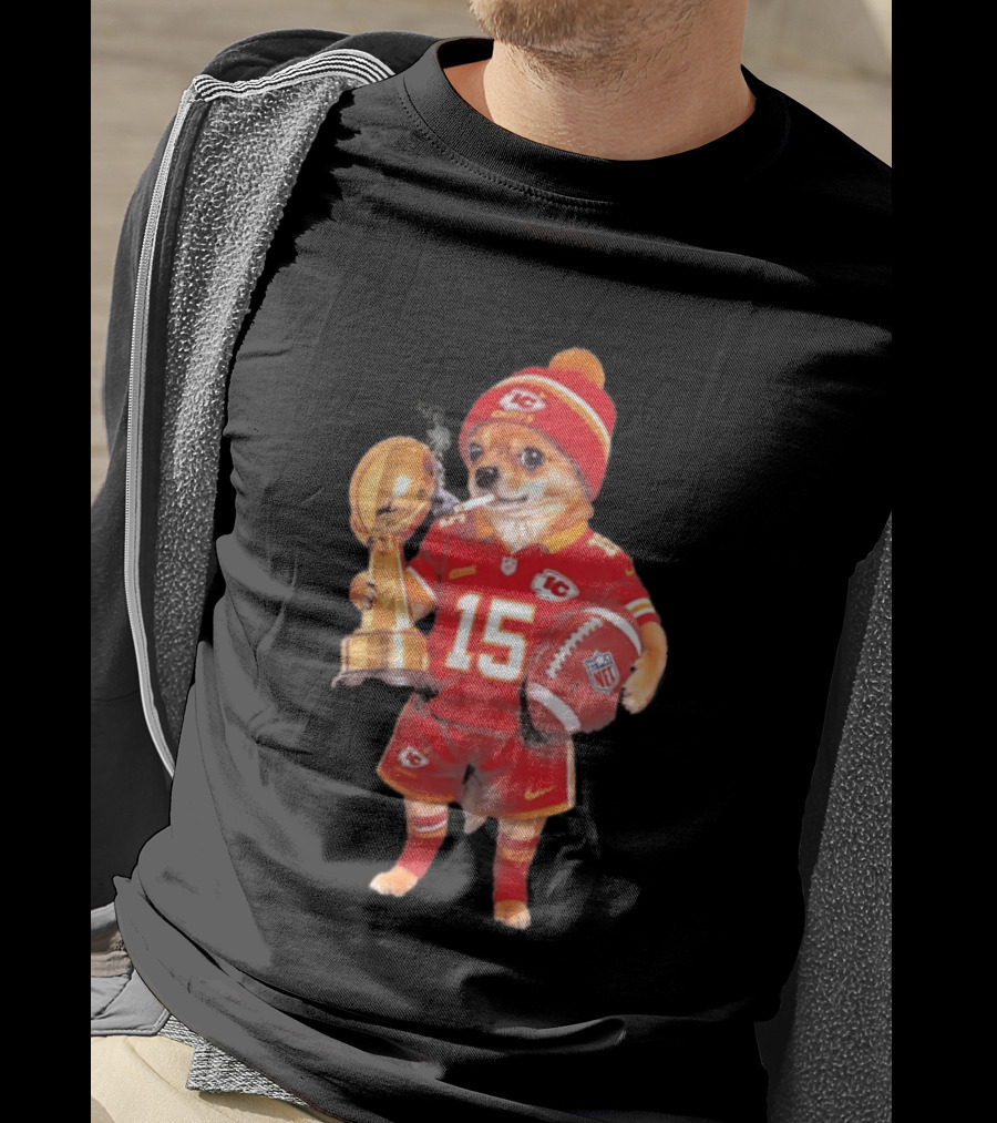 Kansas City Chiefs Chihuahua Trophy Smoking NFL Patrick Mahomes 15 T-Shirt