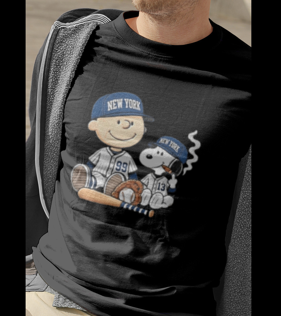 New York Yankees Charlie Brown Snoopy Baseball Uniforms Cigar T-Shirt