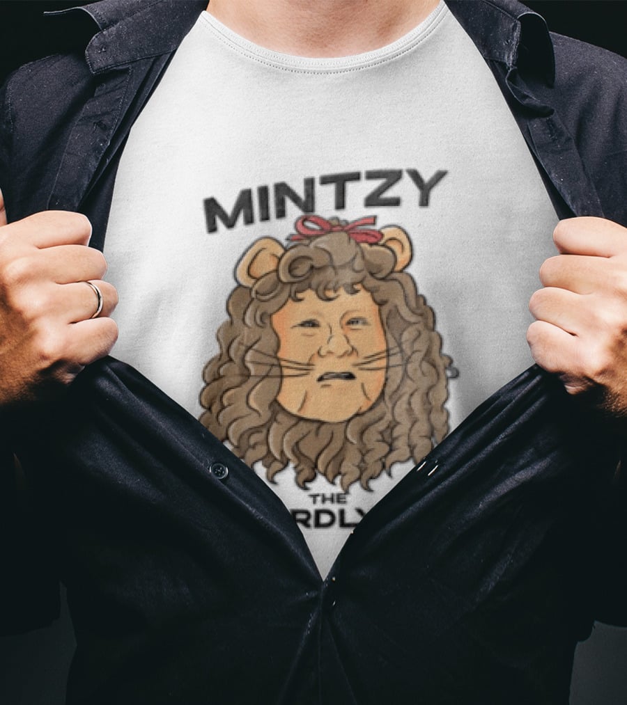 Mintzy The Cowardly Lion Wizard Of Oz T-Shirt