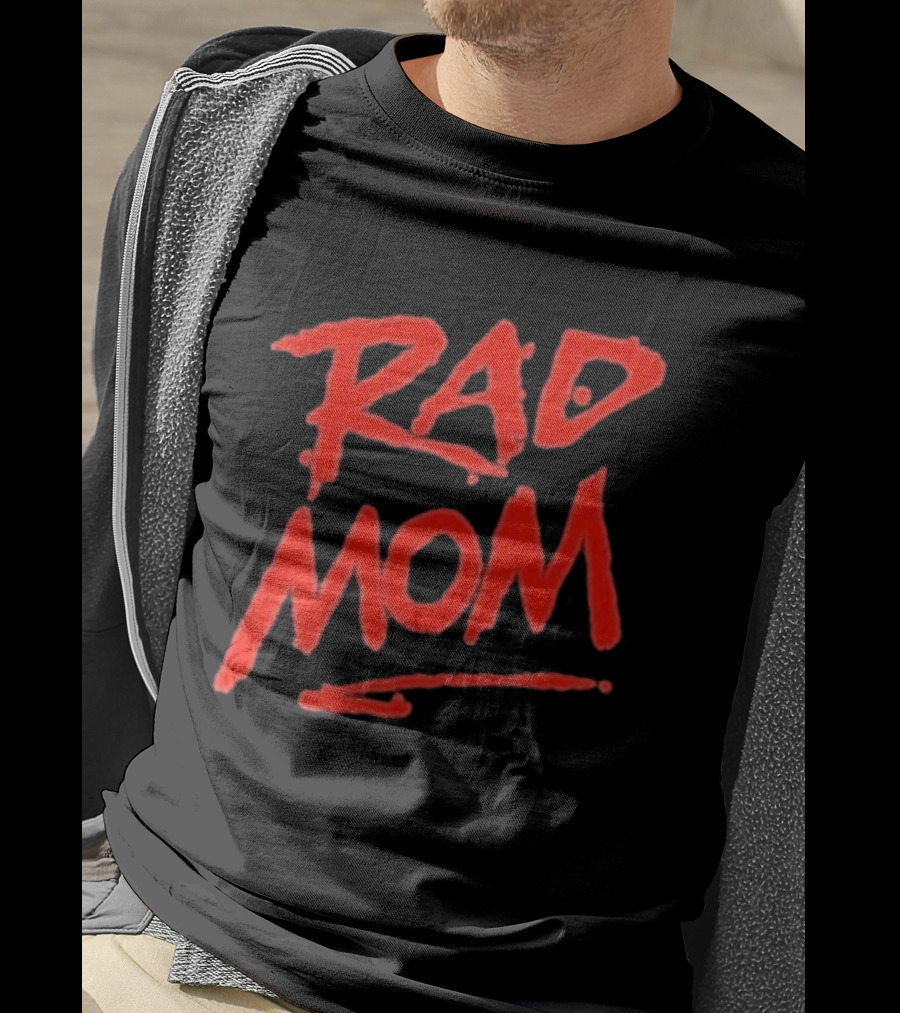 Rad Mom Retro Style Bold Red T-Shirt