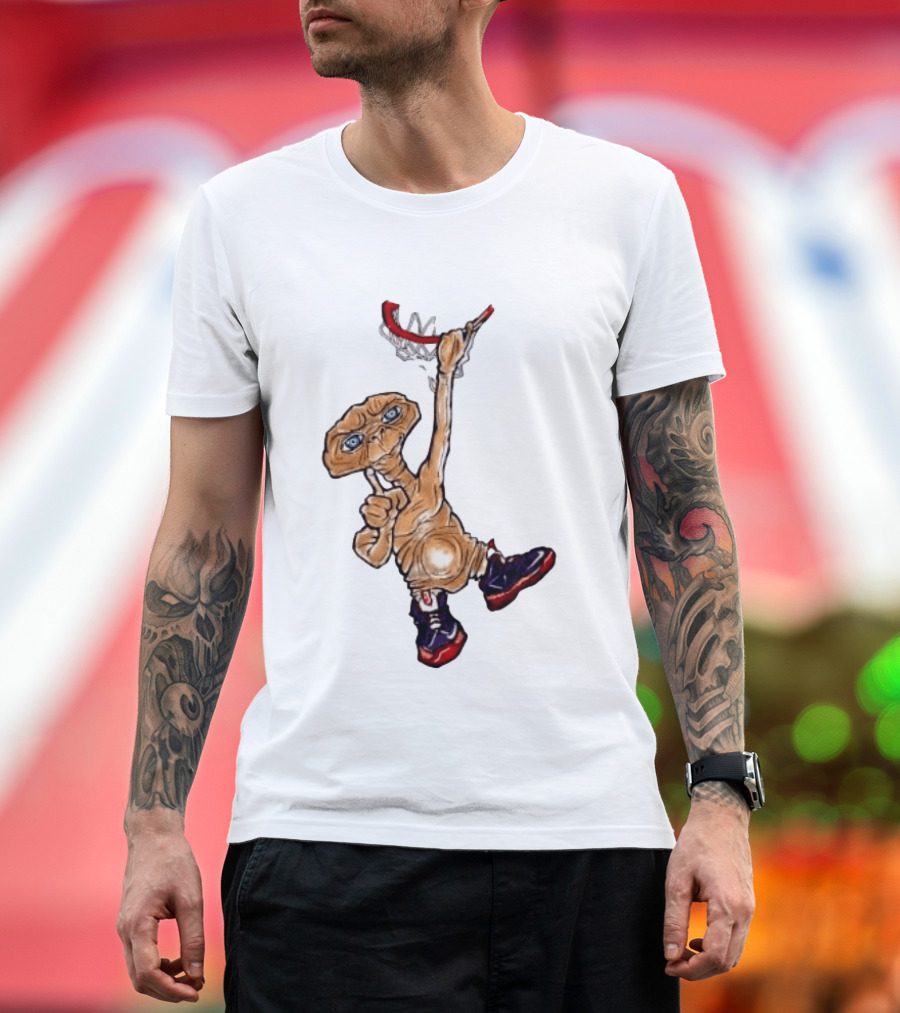 E The Extra Terrestrial Dunk Basketball Alien Retro Sneakers T-Shirt