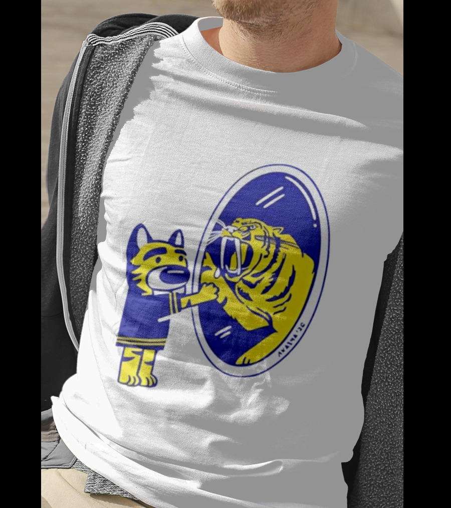Gnash Predators Sabretooth Tiger Mirror Reflection T-Shirt