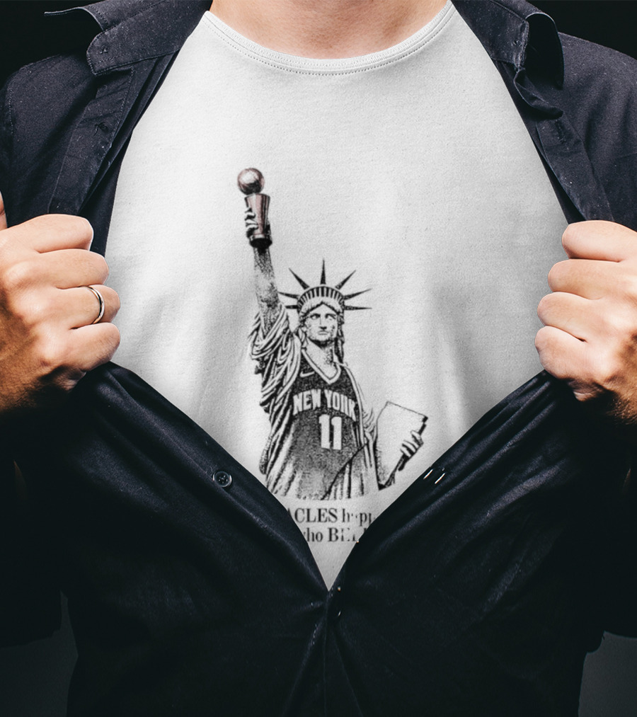 Miracles Happen To Those Who Believe New York 11 Statue Of Liberty Basketball T-Shirt