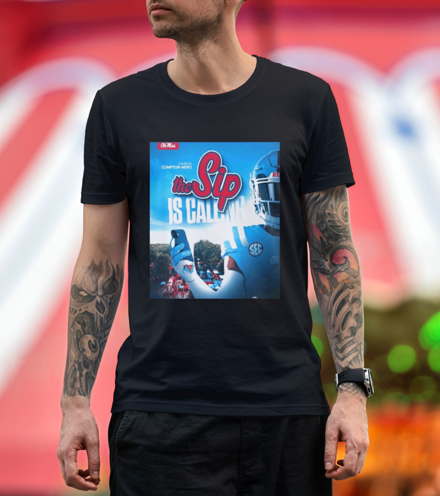 Ole Miss Rebels The Sip Is Calling Kamieon Compton Nero T-Shirt