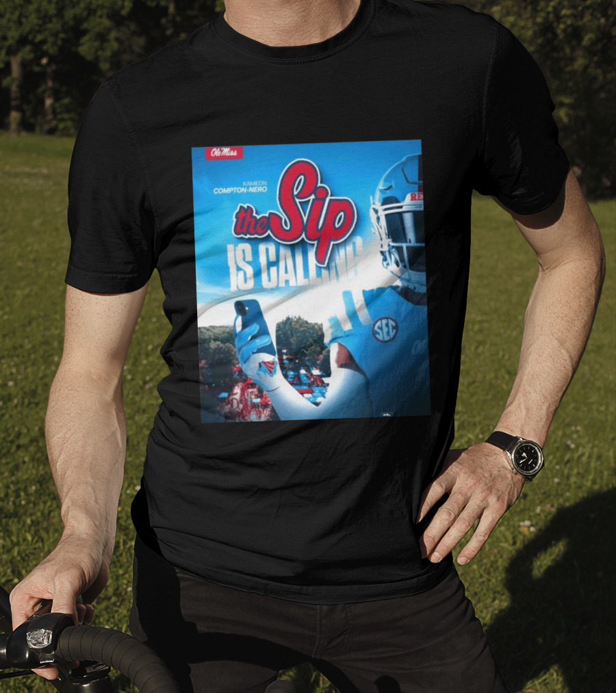 Ole Miss Rebels The Sip Is Calling Kamieon Compton Nero T-Shirt
