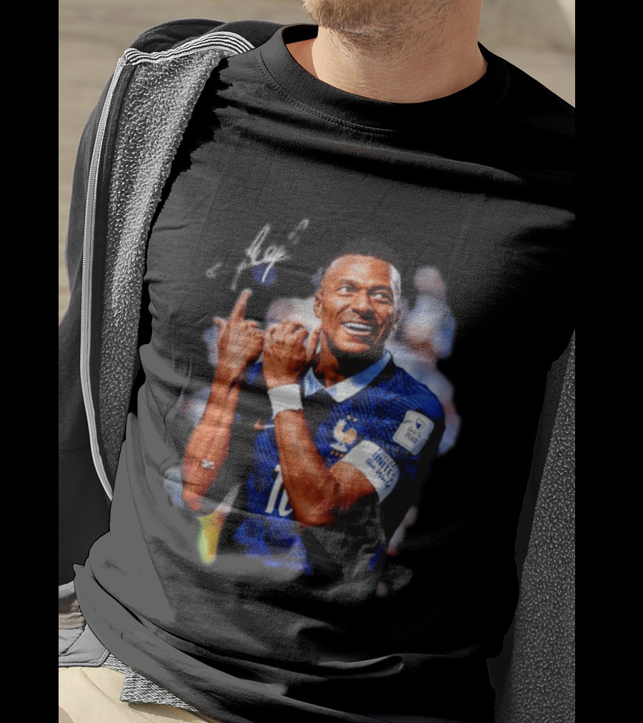 Kylian Mbappe France National Team Football World Cup Celebration T-Shirt