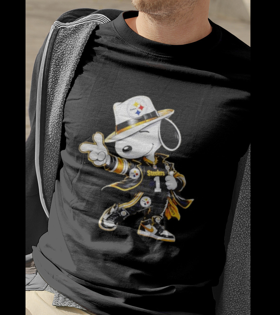 Snoopy Steelers 1 Pittsburgh Steelers Football Peanuts T-Shirt