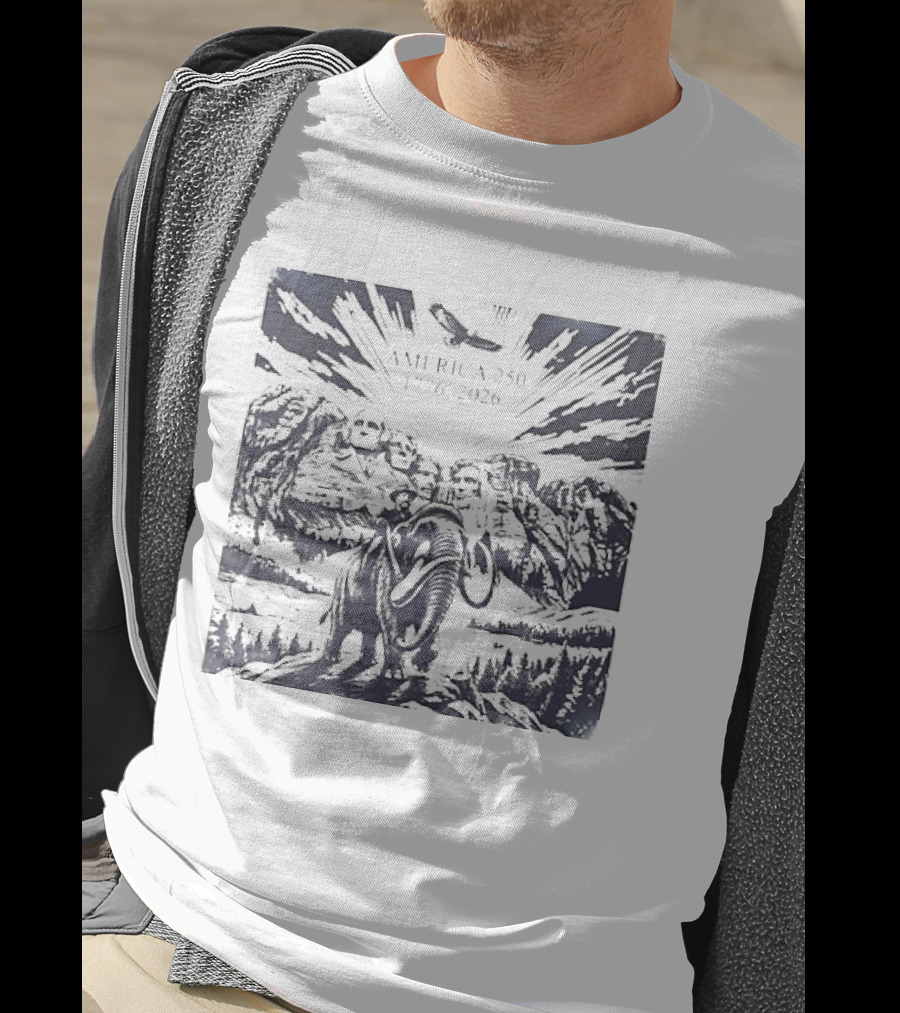 America 250 Mount Rushmore 1776 2026 Eagle Mammoth T-Shirt
