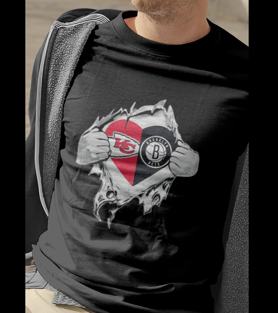 Kansas City Chiefs Brooklyn Nets Torn Heart Fan T-Shirt