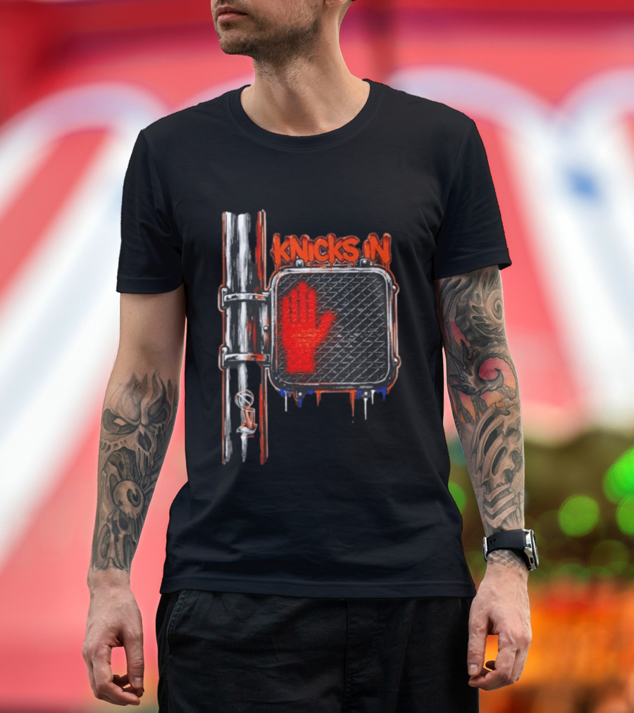 Knicks In 4 Hand Sign Traffic Light NBA T-Shirt