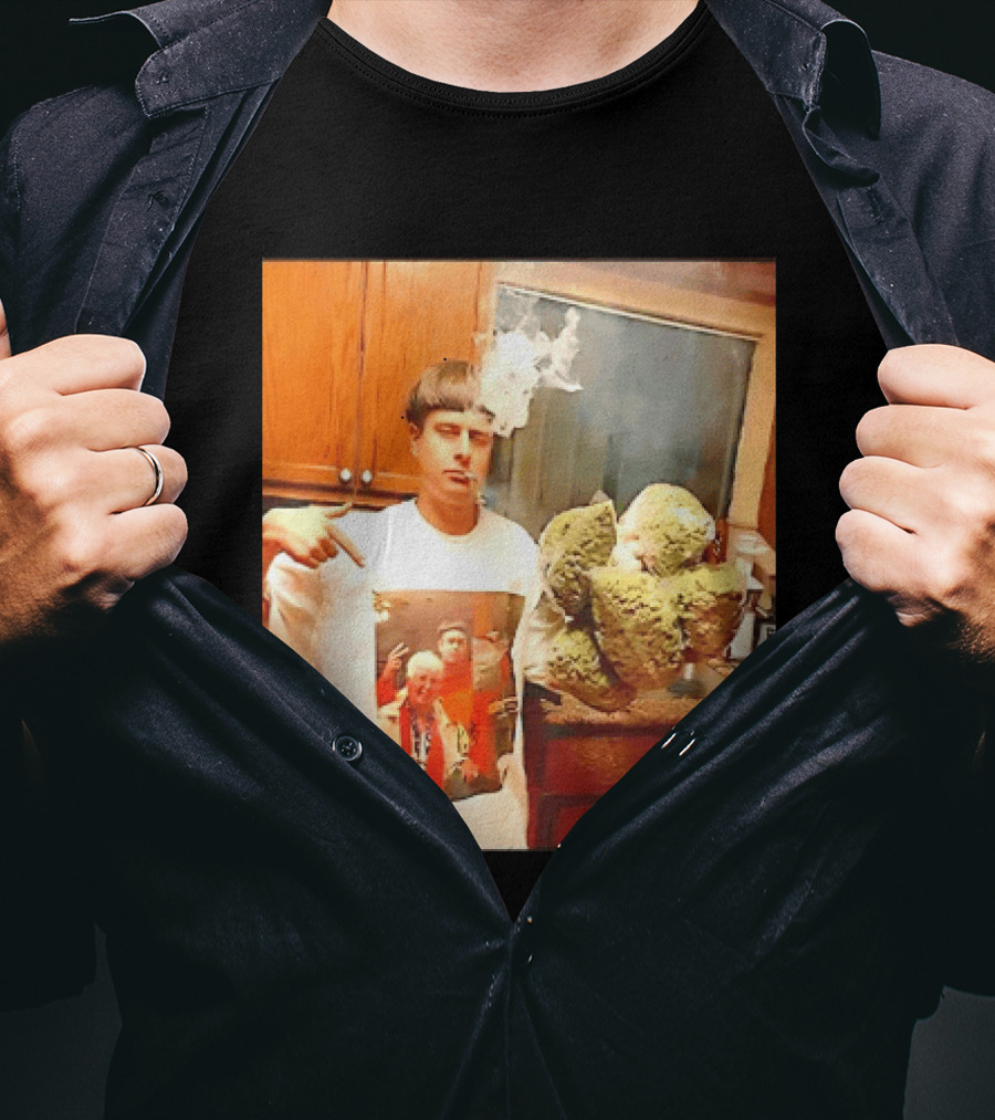 Oliver Tree Cannabis Oversized Buds And With Smoking Image T-Shirt