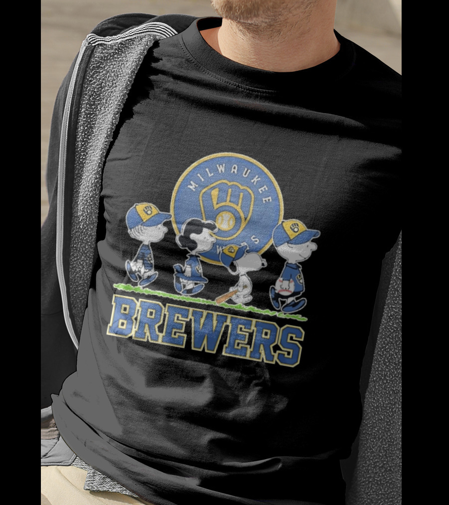 Milwaukee Brewers Peanuts Characters Baseball Team Collaboration T-Shirt